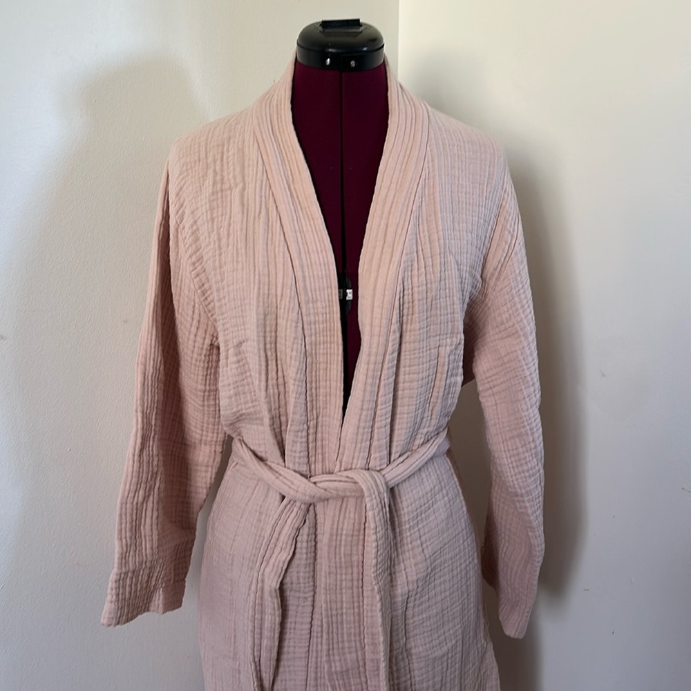 Parachute Cloud Cotton Robe size Small, light pink jewel tones